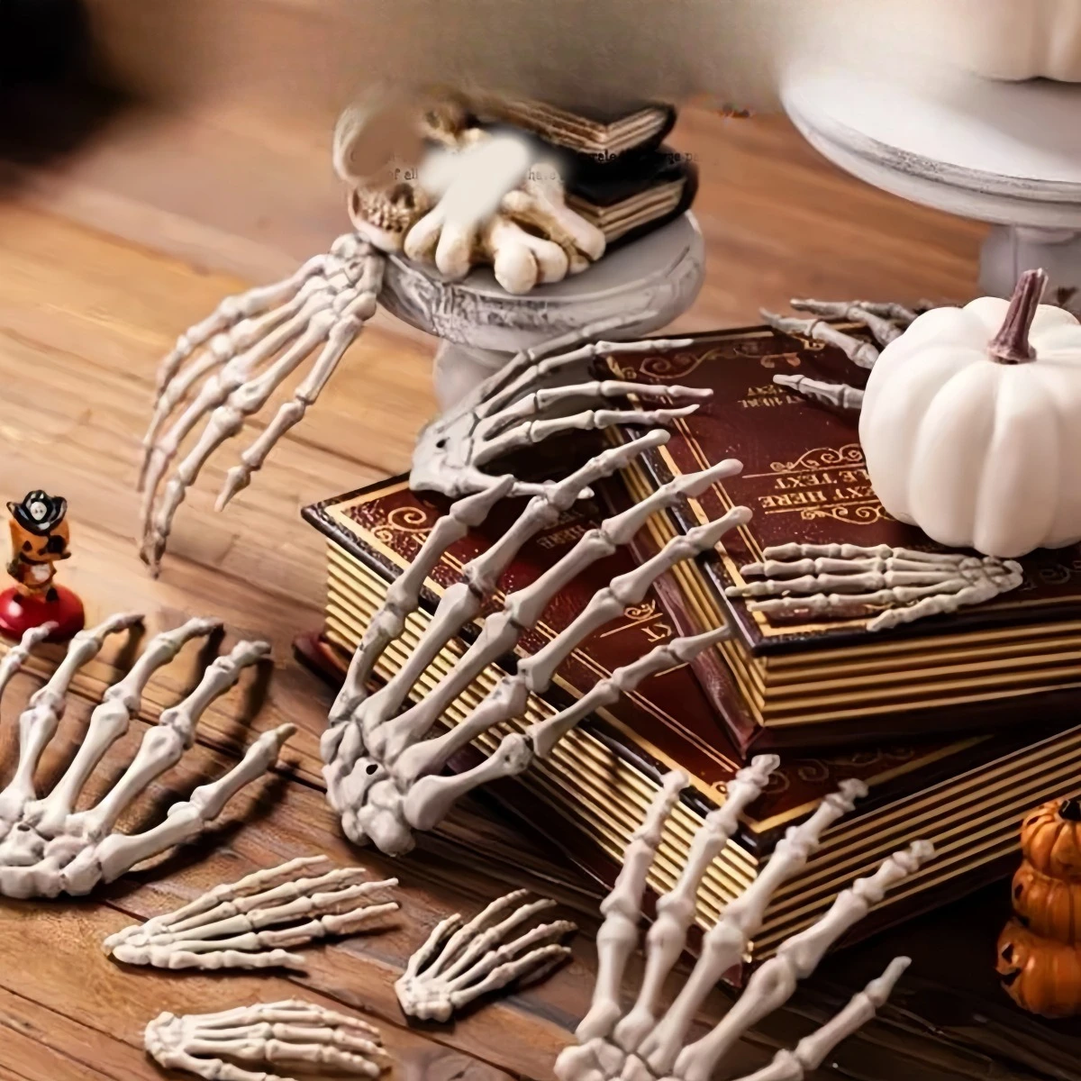 Halloween Skull Claw Skeleton Sub Haunted House Secret Room Bar Horror Photography Props Tricky Pendant Accessories Ghost Hand