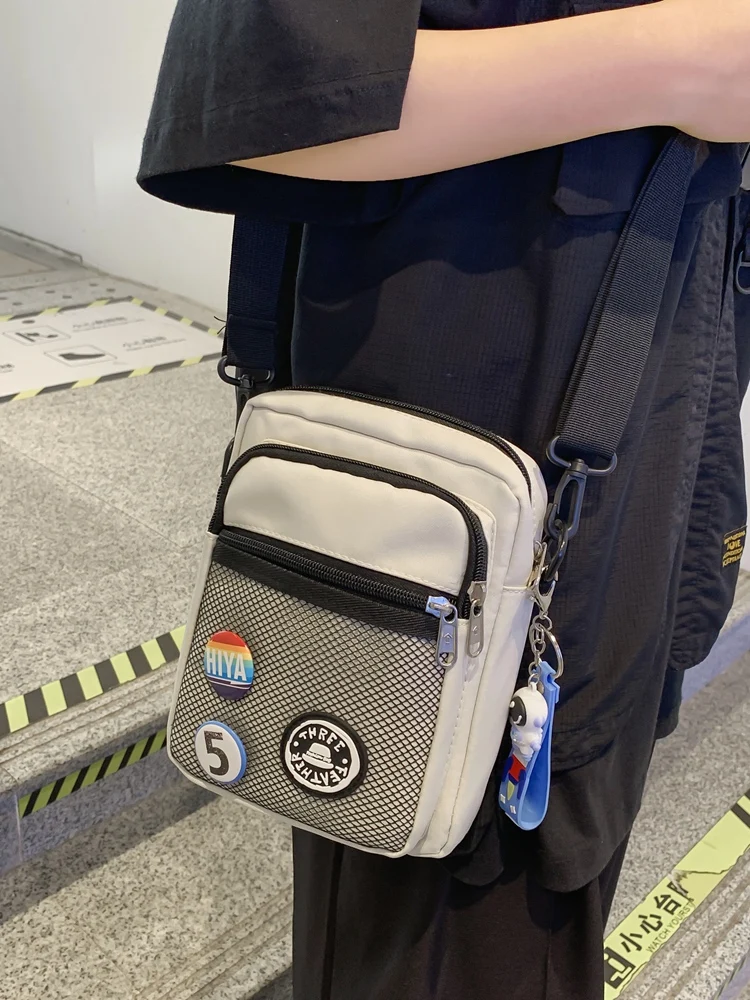 

Мужская сумка через плечо Street Sle, легкая летняя повседневная сумка на одно плечо для мальчиков и девочек, нейлоновый материал, молния, Clo...