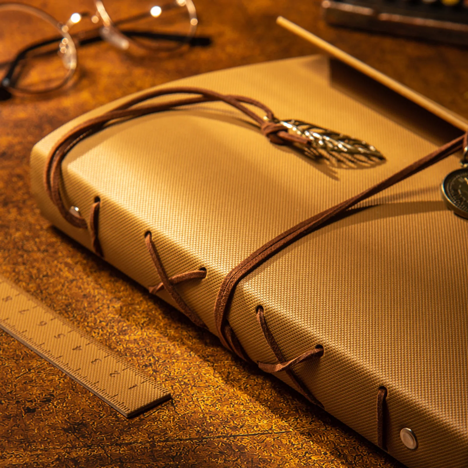 

Retro Photo Album Diy Scrapbook Handmade Picture Holder Family Memories Vintage Style Portable Photo Collection Keepsake