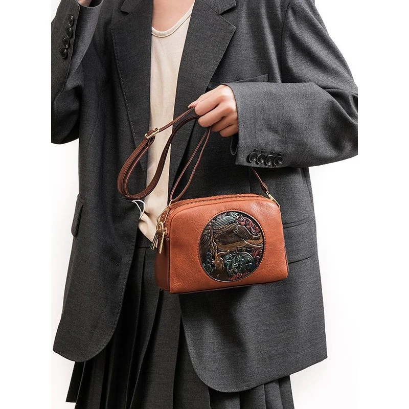 

Soft Leather Texture Mobile Phone Bag, Versatile Crossbody Shoulder Bag with Ethnic Style