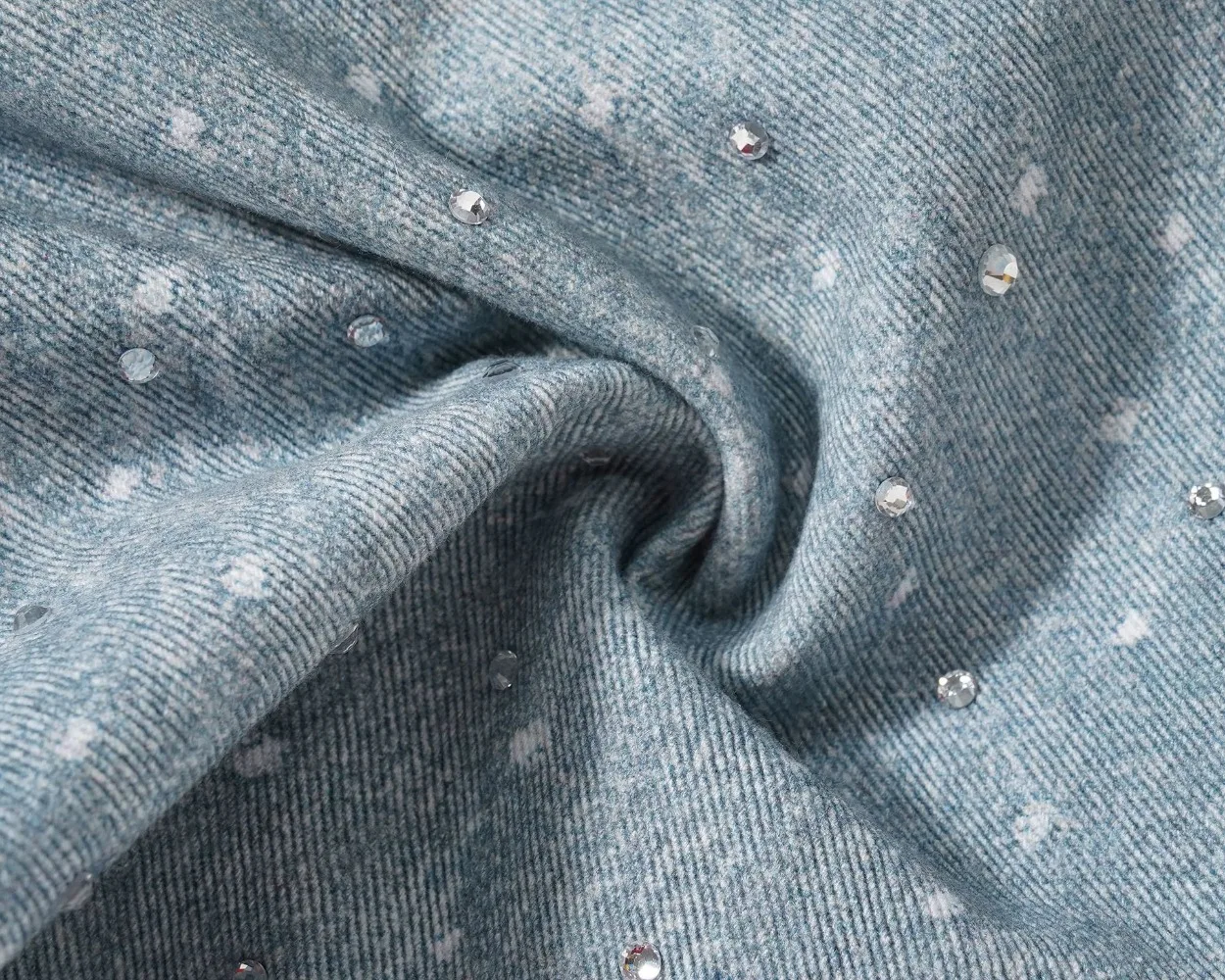 شورت جينز هاي ستريت للرجال، سروال فضفاض واسع الساق مغسول مع تصميم الدنيم المطبوع، شورت دينم معلق بالألماس بالكامل