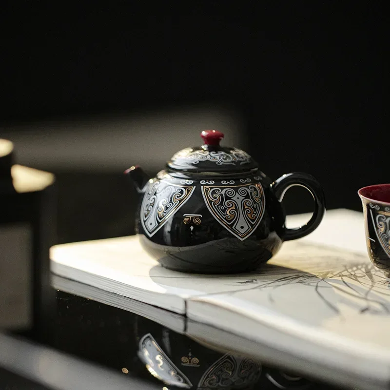 Küçük Kapasiteli Seramik Demlik Yüksek dereceli Kung Fu çay seti Ev El Pot Topu Delik Filtre Taklit Bronz Dekorasyon Demlik