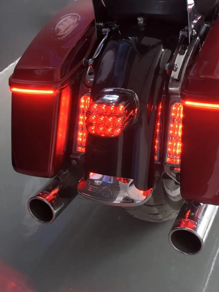 Światło LED do sakw bocznych, tylne, do Harley Touring 2014-2023, przydymione szkło