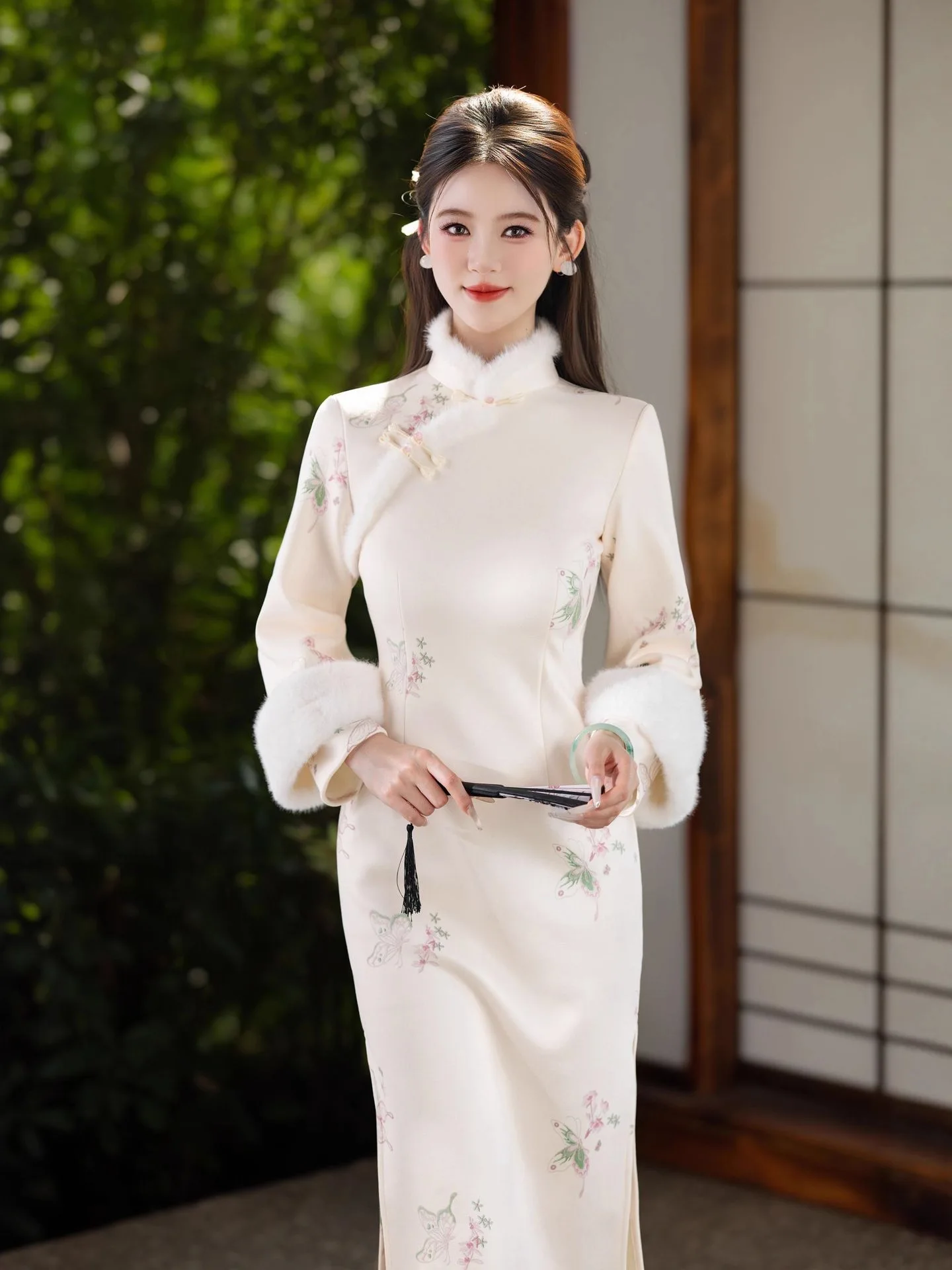 

Зима 2025 года, замшевое платье с вышивкой в цветочном стиле, женское платье Cheongsam Changqing, новый ретро Cheongsam Cheongsam