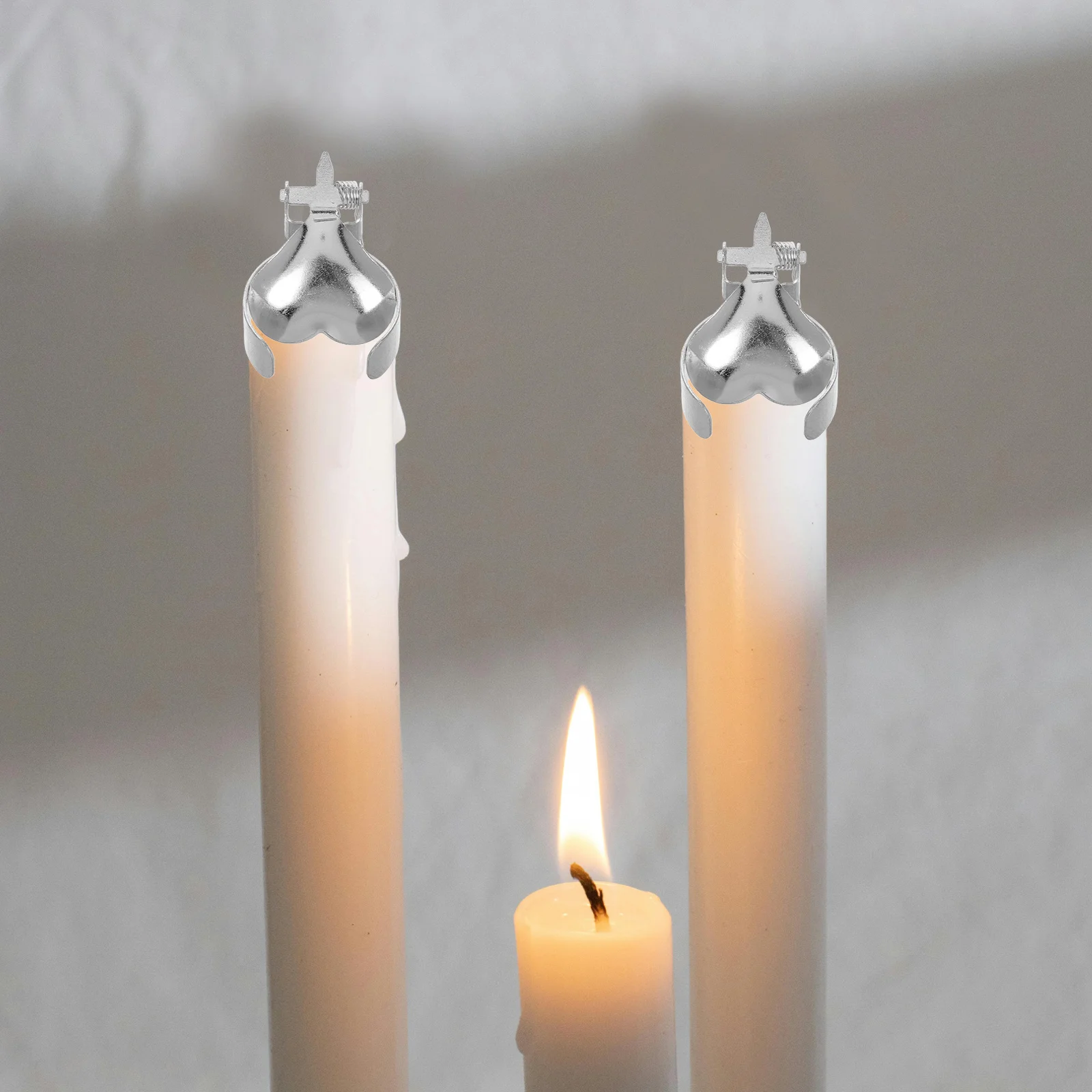 

2Pcs Metal Snuffer Heart Design Extinguisher Prevent Wick Smoldering Flame Snuffer Tool Flame Extinguisher