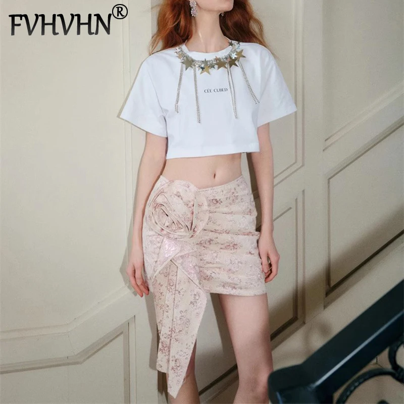 

FVHVHN Fashion Star Diamond Chain Short T-shirt For Women Flowers Fold Slant Waist Wrapped Hip Mini Skirt Female Trendy 1A255