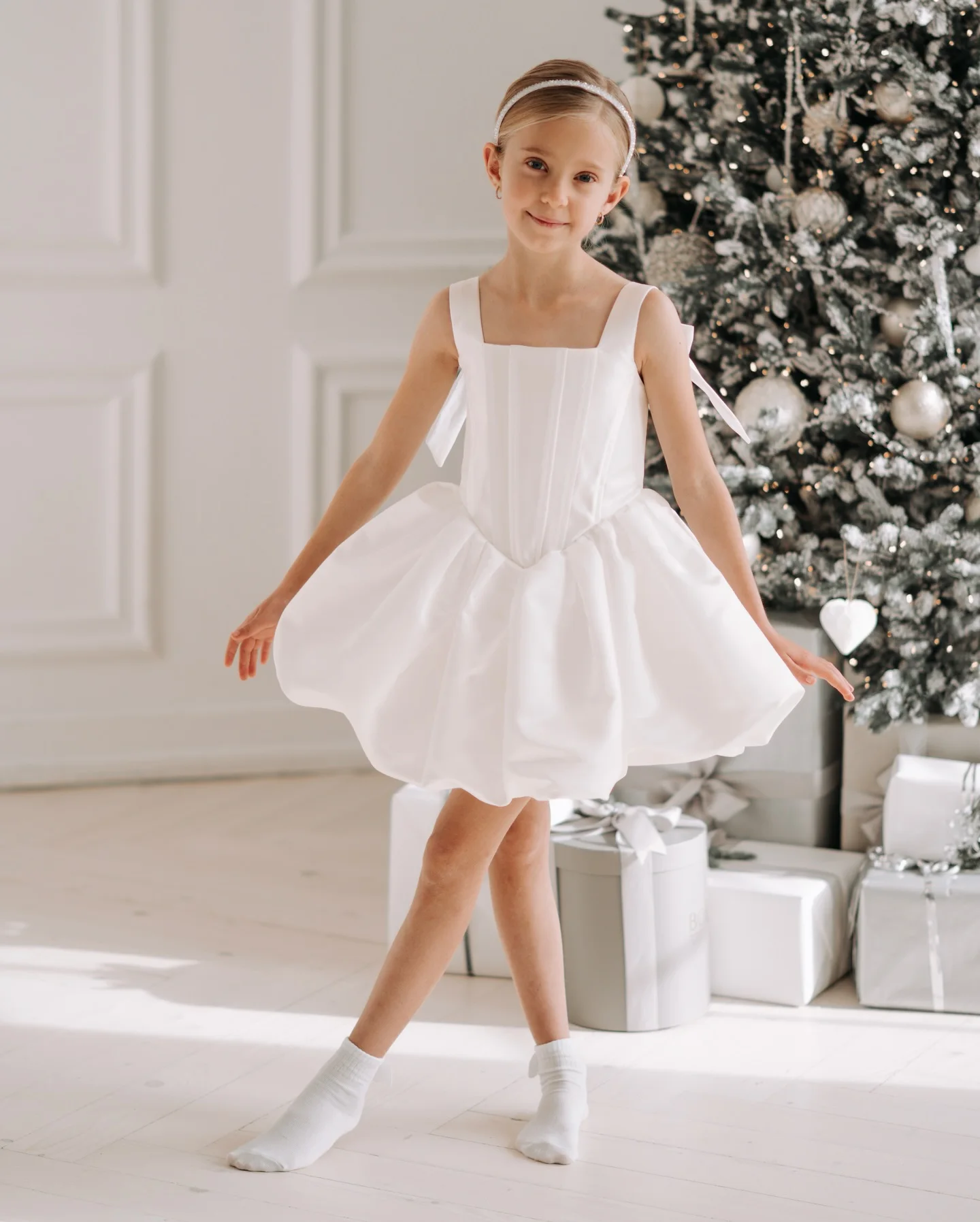 Vestido de gala de satén blanco para niñas, vestidos cortos de fiesta de cumpleaños, minivestido de flores con volantes para niñas, invitados de boda, comunión, niños