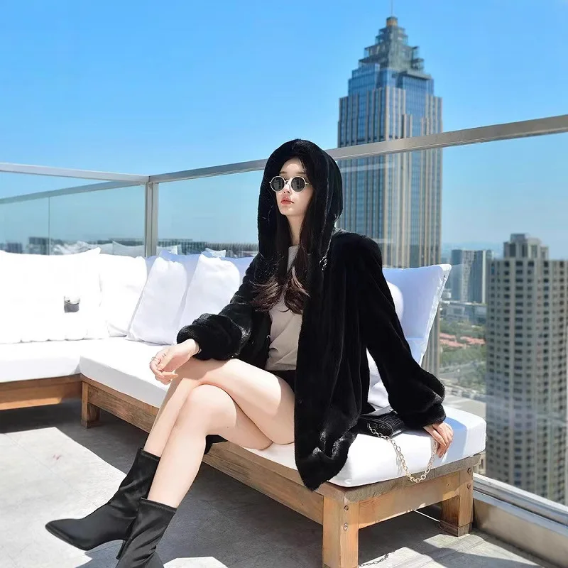 Black Hooded Short Faux Fur Jacket Diamond Decoration Faux Mink Furry Jackets Fluffy Luxury Wave Plush Coats Thick Warm Overcoat