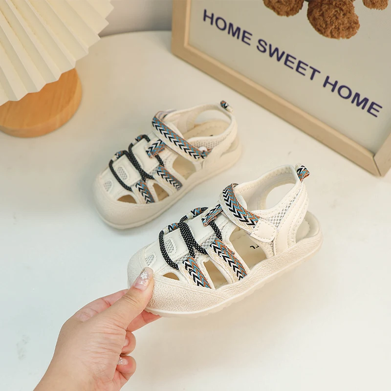 2024New Children's Sandals Summer Breathable Non-slip Toe Hollow Girls' Sports Sandals Beautiful Fashionable Outdoor Beach Shoes