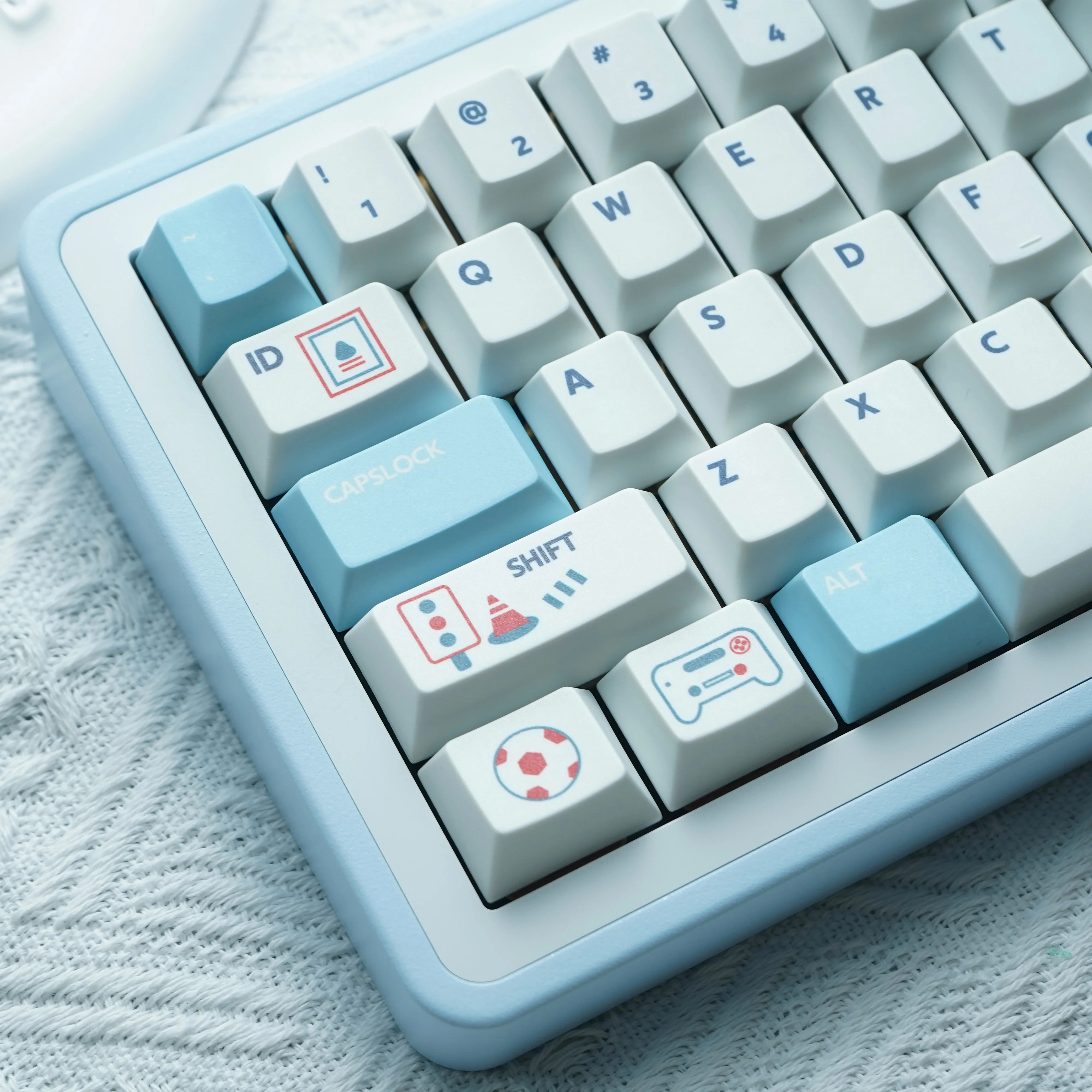 

Life choice Original factory height PBT material Sublimation mechanical keyboard Customized small full set of keycaps