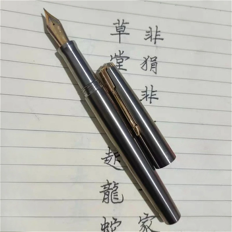 

Перьевая ручка BALAOYE из титанового сплава с золотым зажимом, наконечник Jinhao, 35 мм, No 6, наконечник F, 0,5 мм, канцелярские принадлежности, роскошная чернильная ручка, подарок