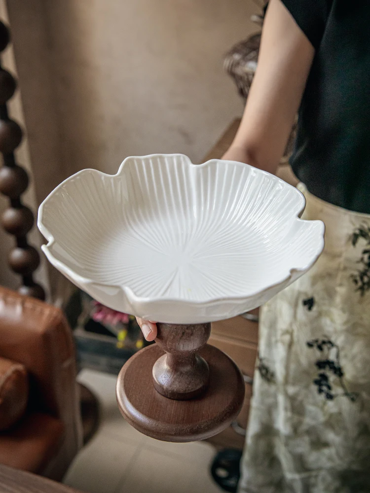 

Винтажная деревянная ваза с фруктами, керамическая тарелка для закусок, антикварный поднос на высоких ножках, домашний декор