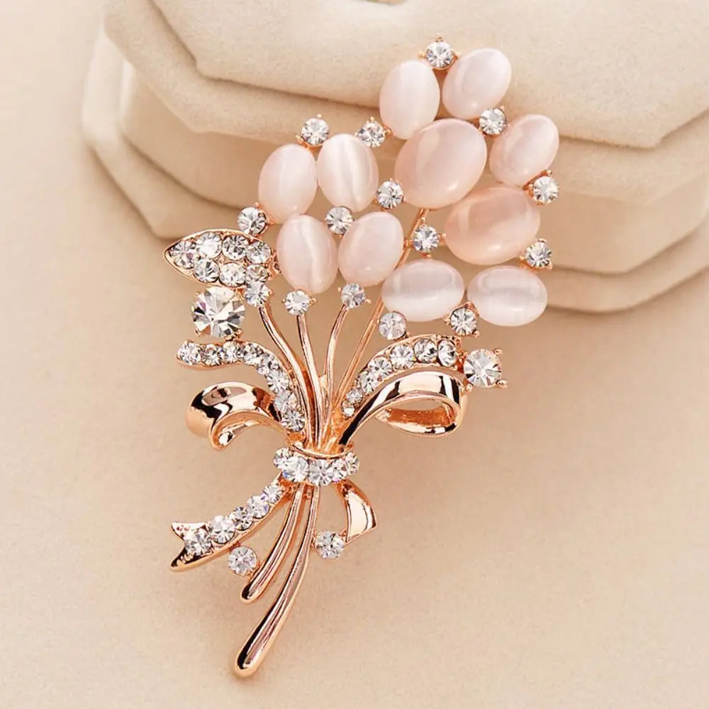 New Rhinestone Brooch Crystal Diamante Flower Brooch Wedding Corsage Pin