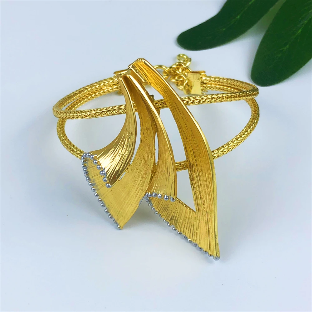 TITI Dubai 18K Gold Plated Women Jewelry Set Classic Design Feather Necklace Earrings Bracelet And Ring 4PCS Set Party Jewelry