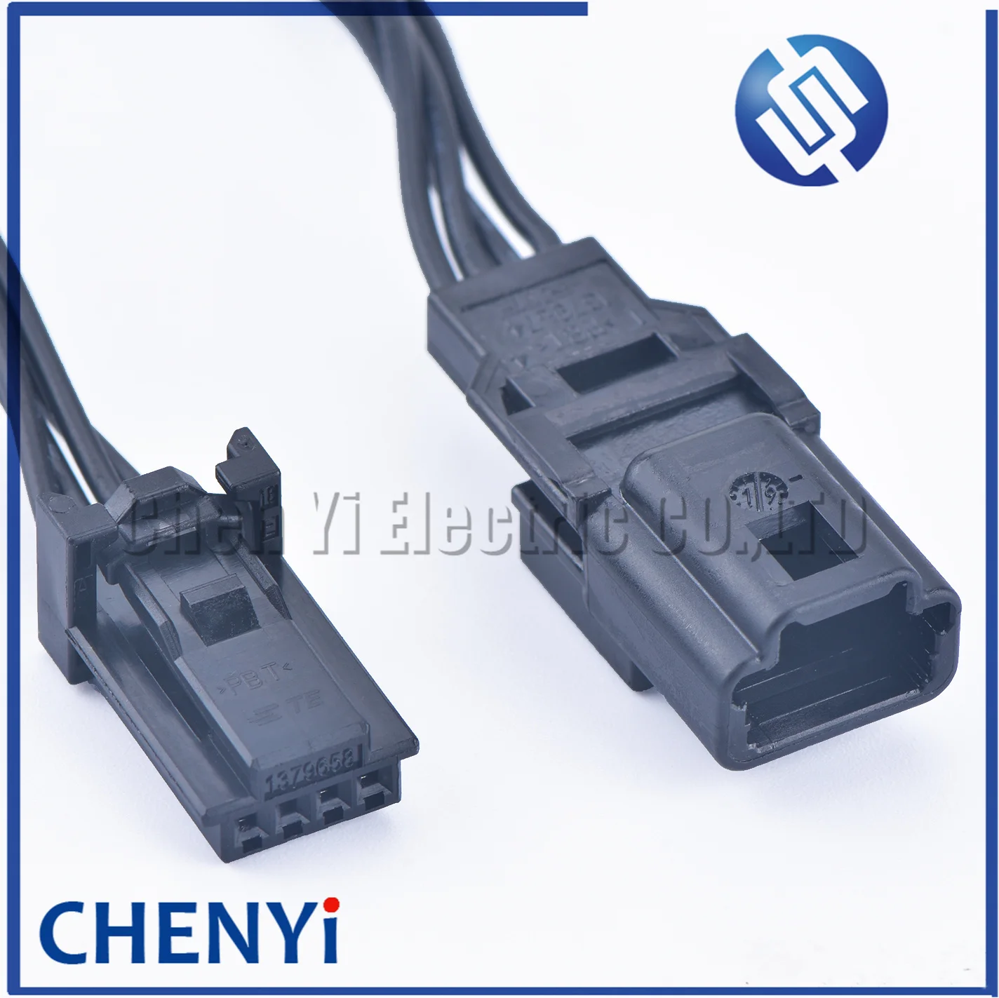 Czarne 4-pinowe żeńskie złącza samochodowe 1379658   CONN PLUG HSG osłona powłoki 1379658 -1 z przewodami 15 cm