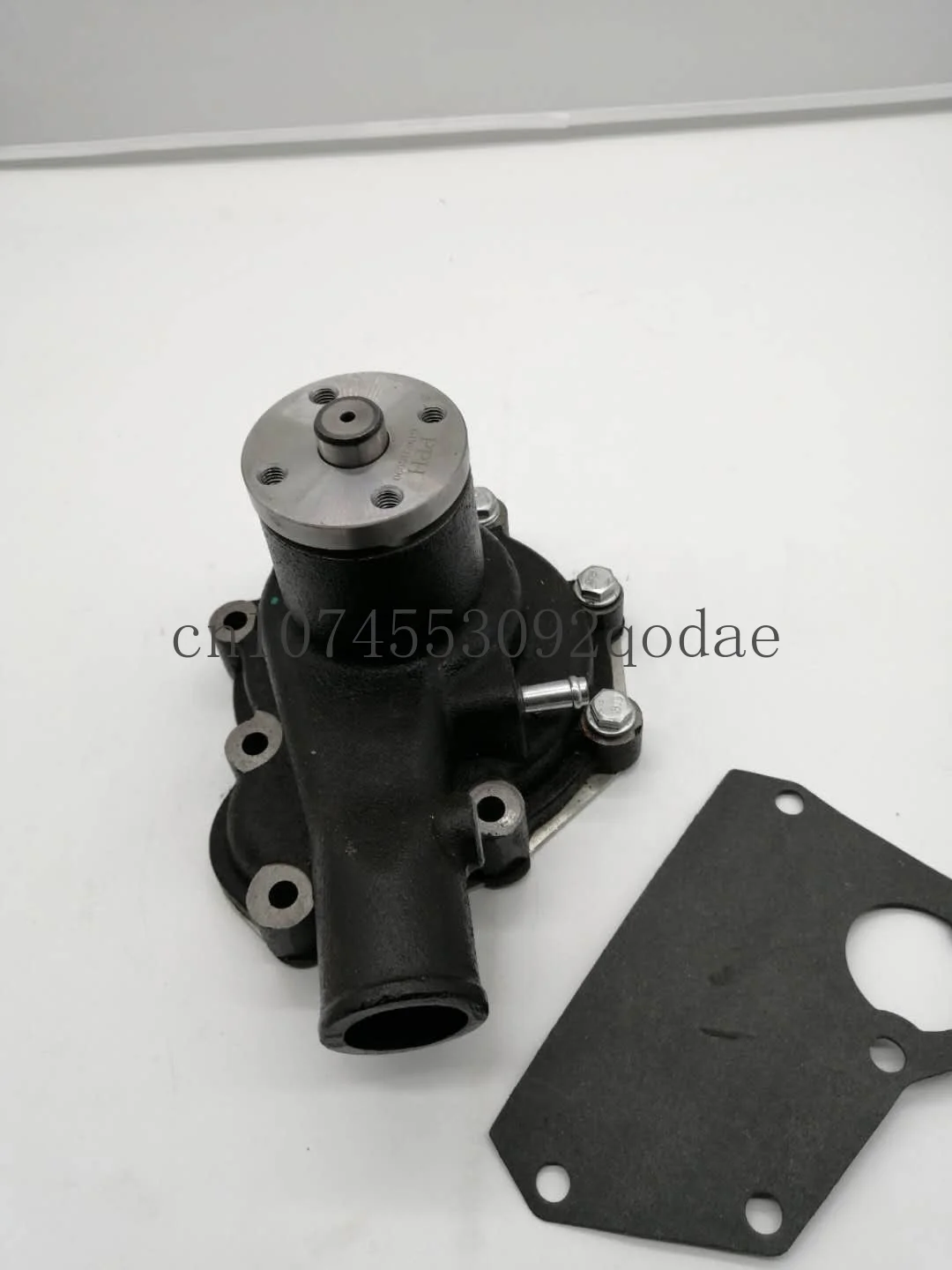 Bagr voda hustilka E315B E315C bagr S6S S4S motor voda hustilka 32B45-05020 1175033 117-5033