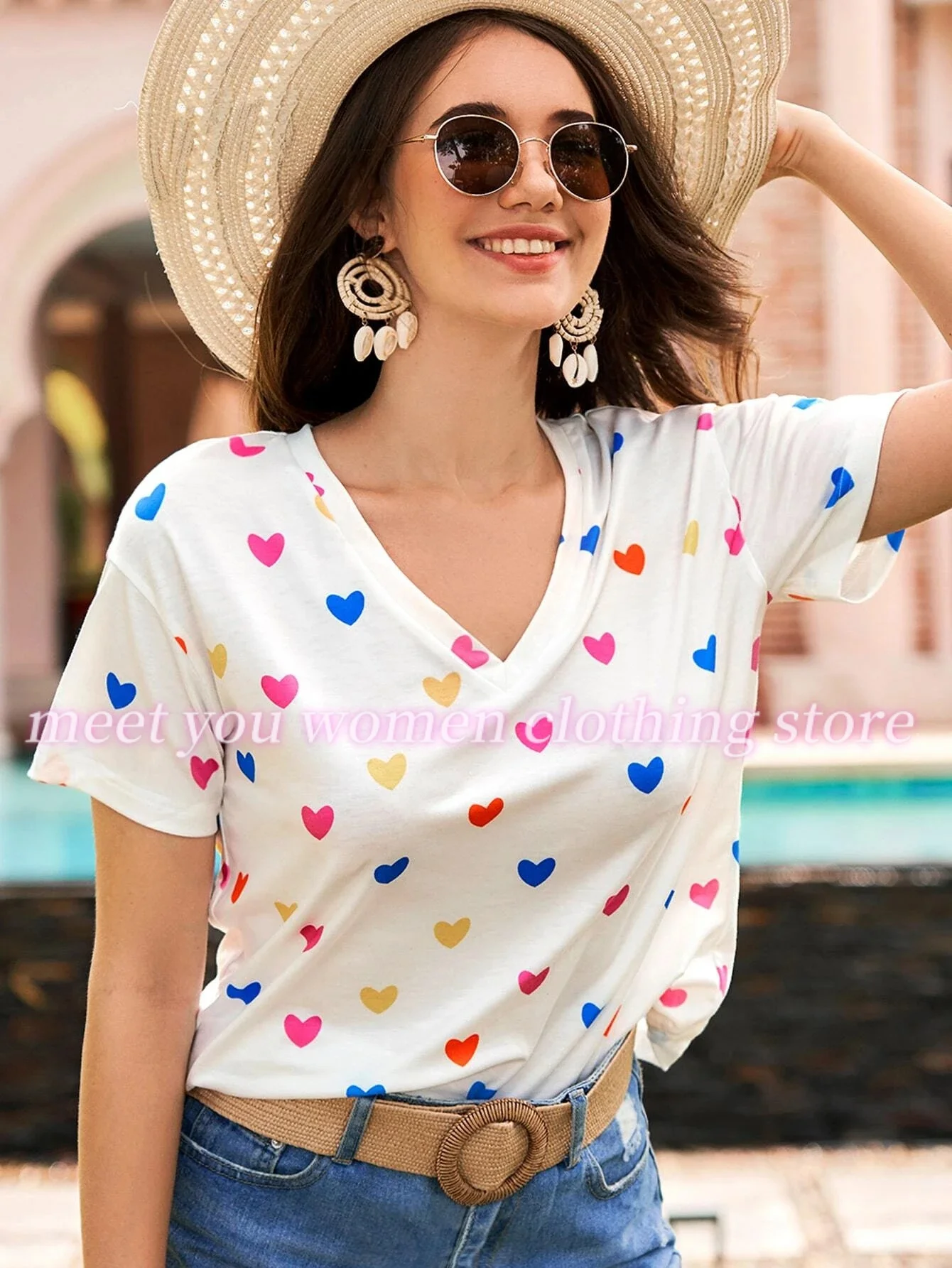 

Colorful Love Print Woman T Shirt Girl Oversize Daily Tops Female Tees Creativity Ttshirt Round Neck T-Shirt Casual Clothes