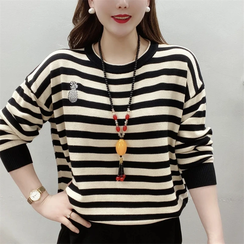 Women\'s Clothing 2023 Autumn Winter Fashion Striped Embroidery Loose T-shirts Female Casual Streetwear Round Neck Pullover Tops