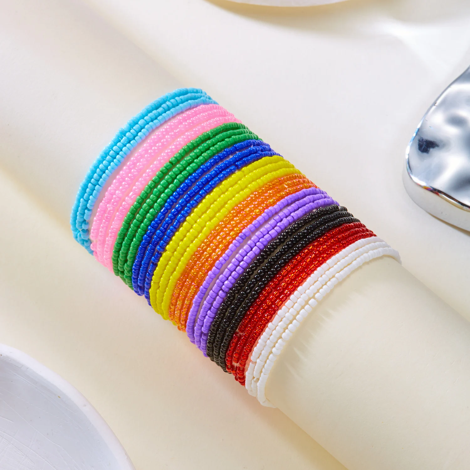 Böhmisches Perlenarmband-Set für Frauen, bunt, dehnbar, Reisperlen, Kettenarmreif, stapelbarer Schmuck, Sommer- und Strandgeschenk – Detail 15