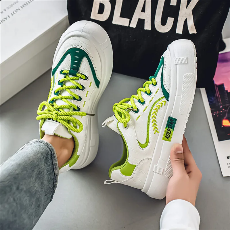 

Модные мужские кроссовки DAWSRi с яркими цветовыми блоками и удобной посадкой – доступны в нескольких цветах