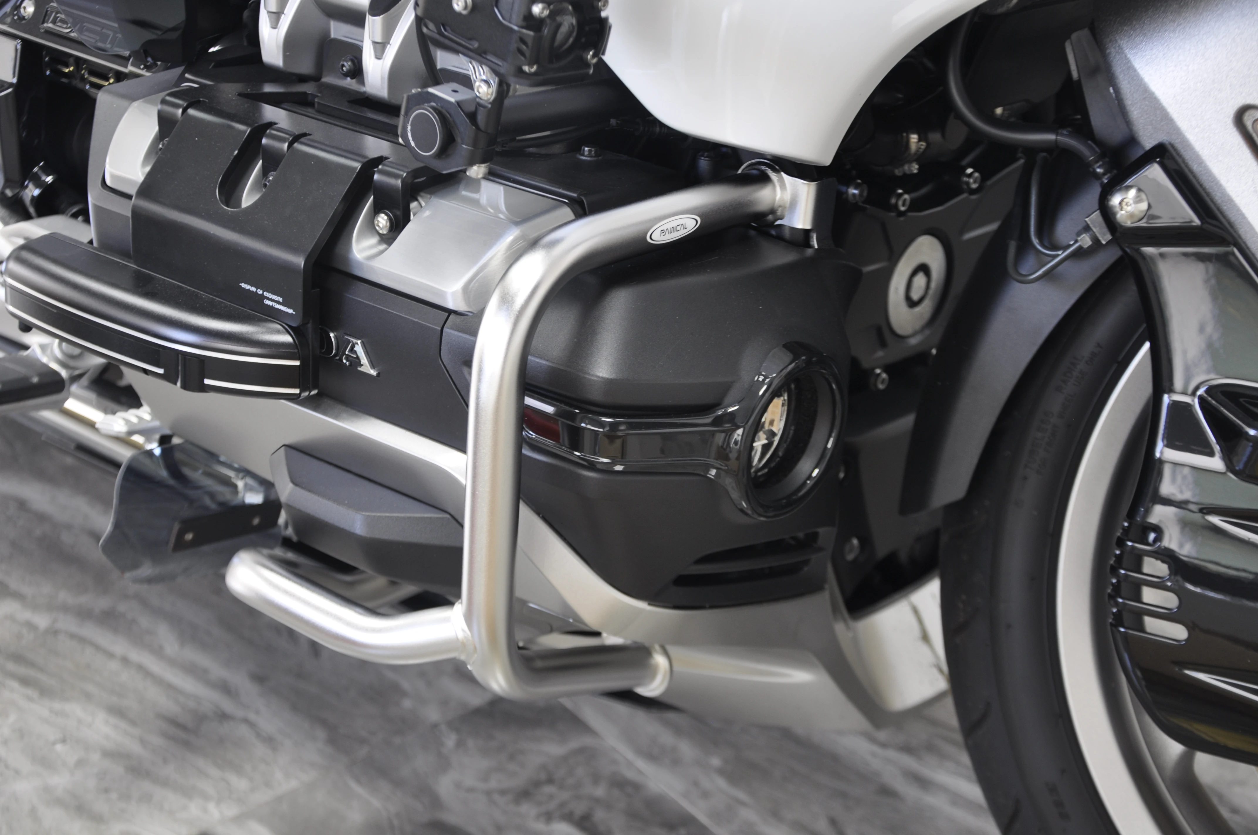 Motor bumper botsing onderdelen gereedschap voor Honda goldwing GL1800 F6B 1800B motorfiets accessoires motor bumper 2018-2025 PANICAL