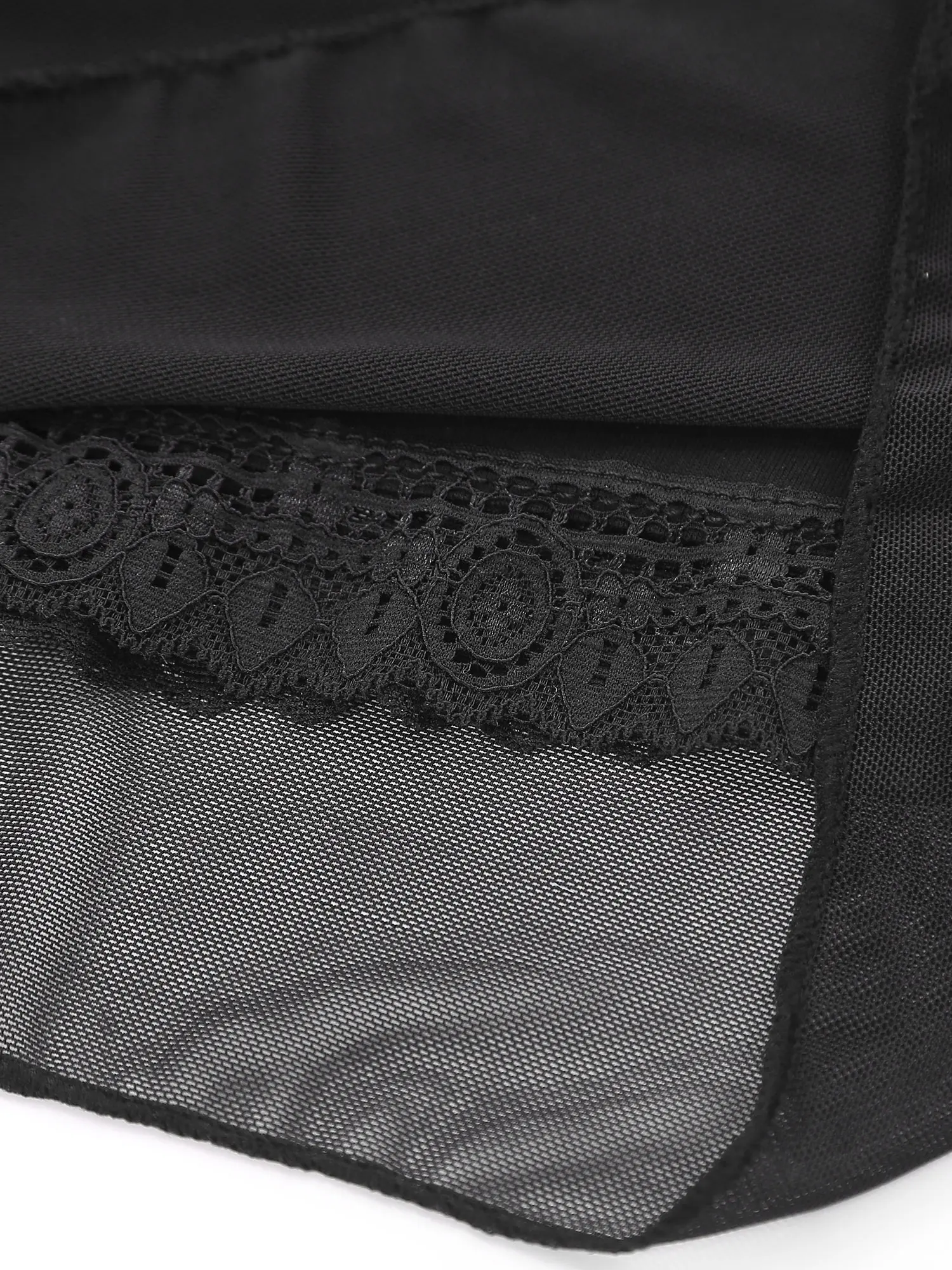 Women Silky Mesh Patchwork Lace Trim Safety Shorts Elastic Waist Two Layers Lining Shorts Pettipants for Daily Casual Vacation