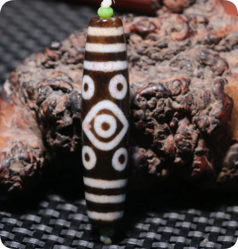 Magic Tibetan Old Agate Cinnabar Dots Unique 11 Eyed 4 Line dZi Bead Amulet LZKs