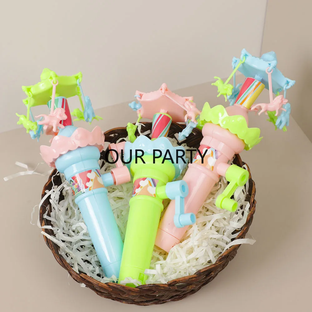 3-teiliges rotierendes Karussellspielzeug aus Kunststoff mit Handkurbel und LED-Leuchten für Kindergeburtstagspartygeschenke, Pinata-Füller, Schulbelohnungen – Detail 3