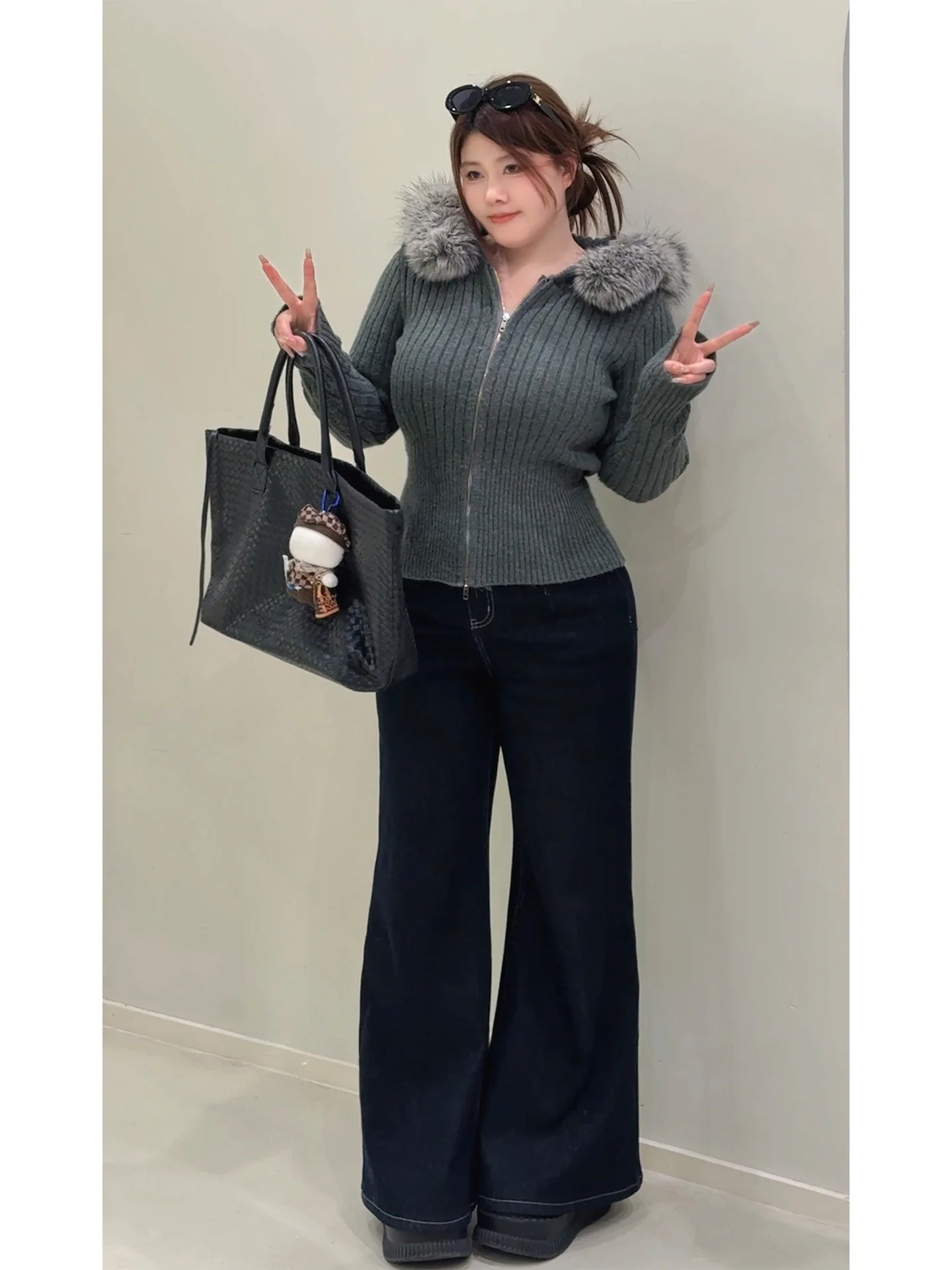 

Thiened Knitted Hat Coat Women's Large Size Winter Outerwear with Big Fur Collar Casual Commute Sle High Waist Design