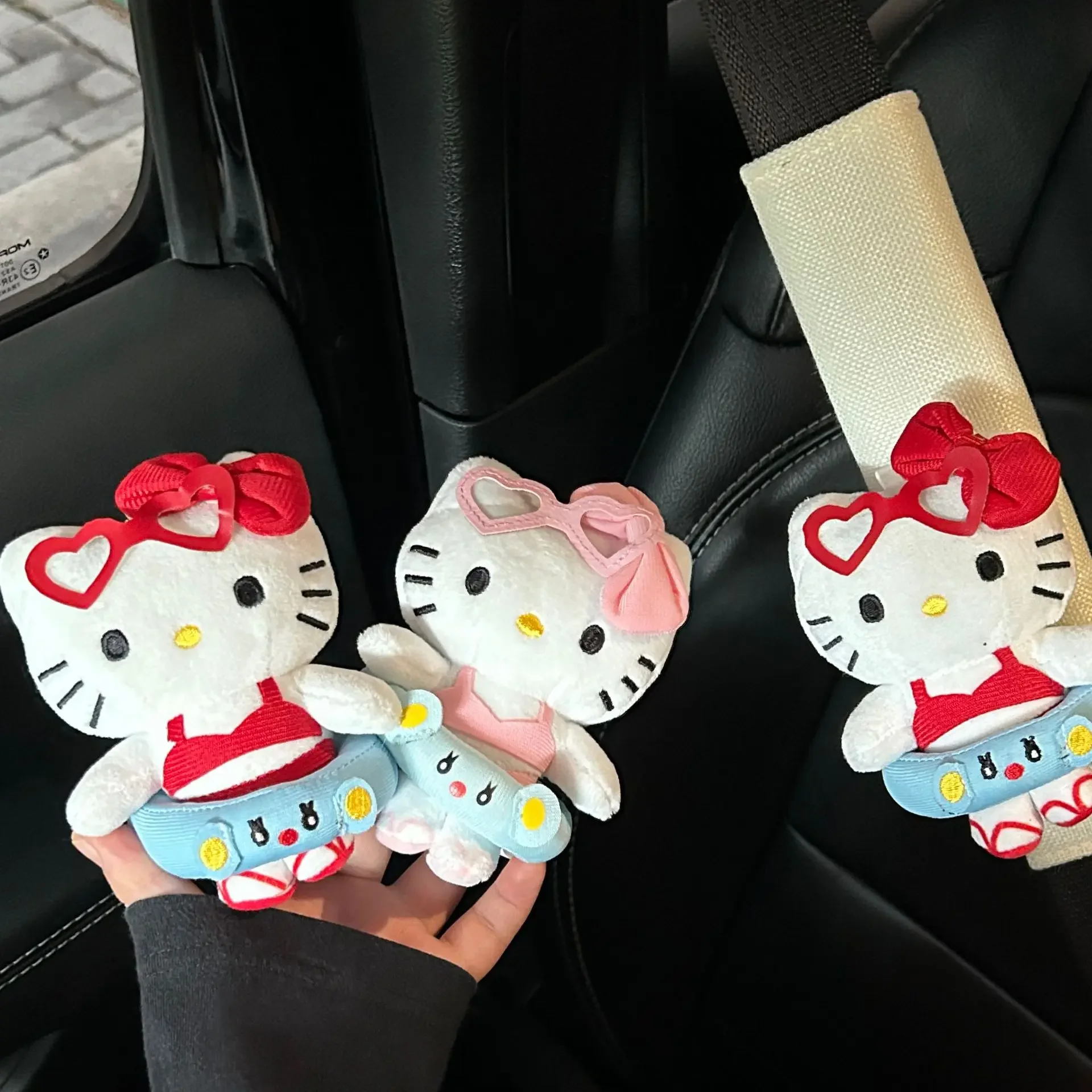 

Sanrio Hello Kitty Cartoon Cat Car Seat Belt Shoulder Strap Kawaii Female Car Decoration Car Sanrio Accessories Girl Gifts