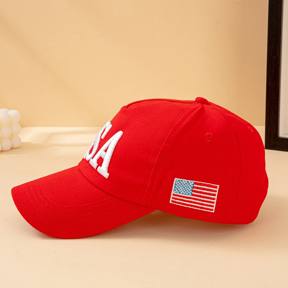 Modische USA-Buchstaben Bestickte Baseballkappe für Männer und Frauen Amerikanische Flagge Patch Verstellbare Patriotische Vatertagsmütze für Outdoor Casual Alltag – Detail 5