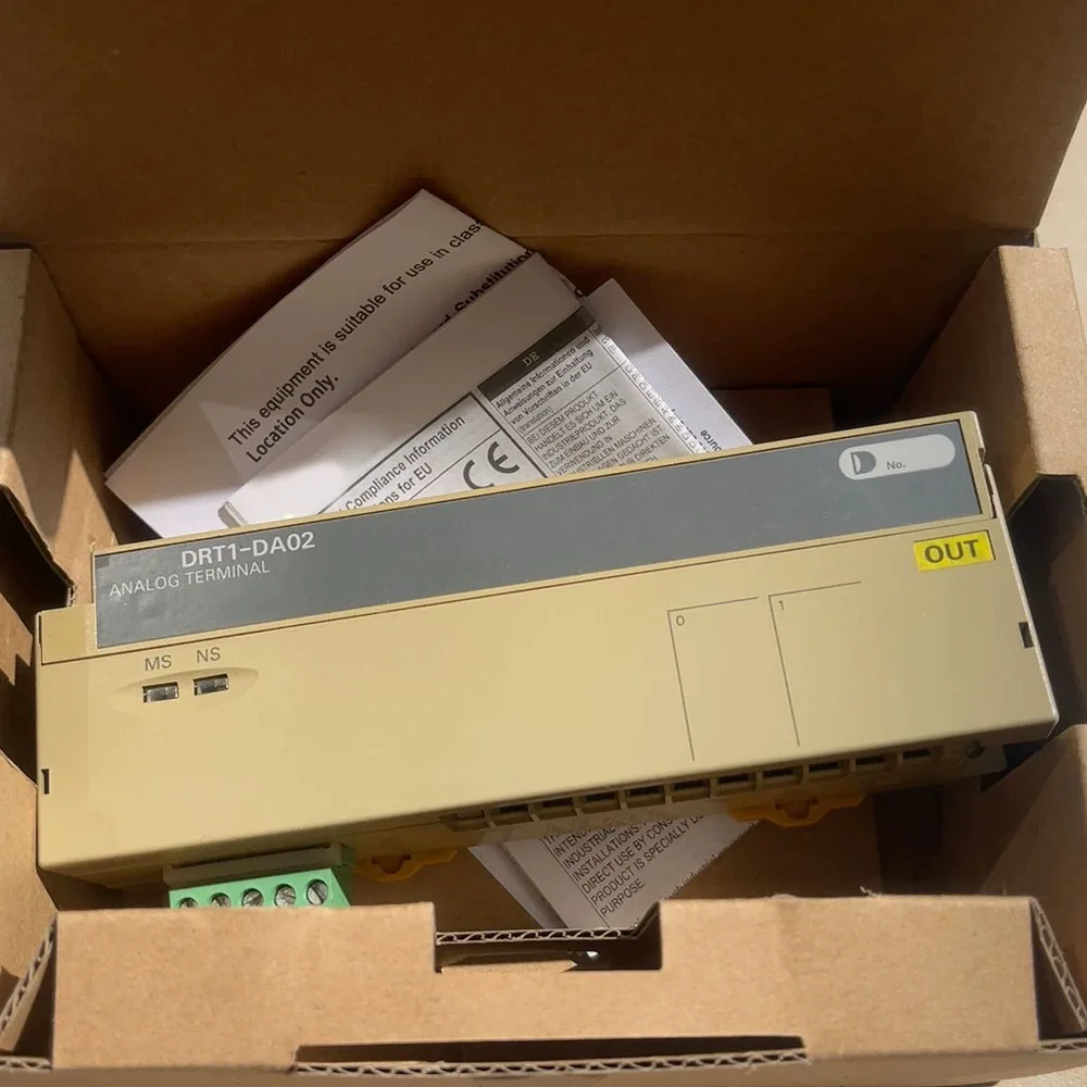 New inventory PLC module DRT1-DA02 DRT2-DA02 PLC remote module