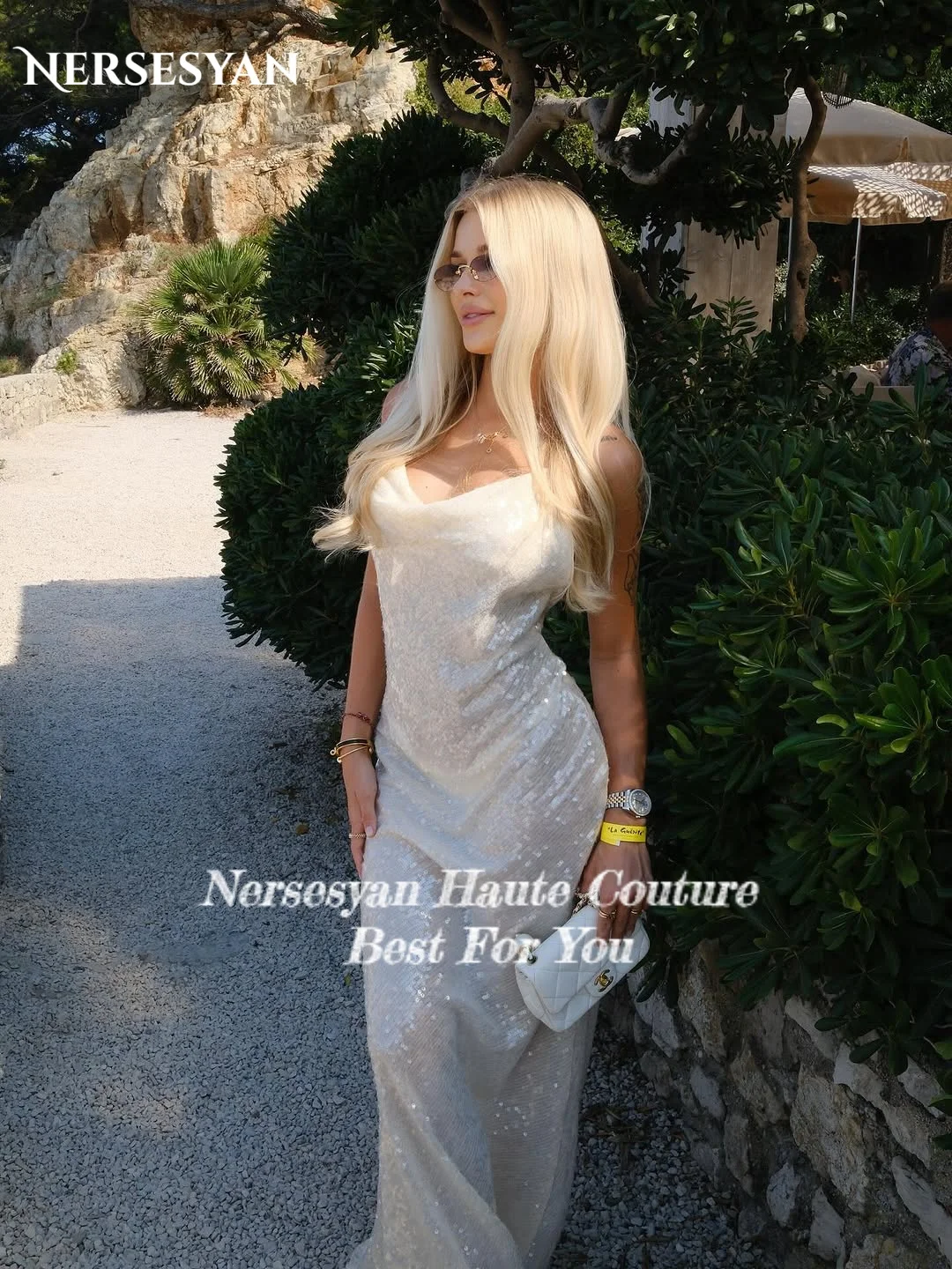 Nersesyan Glitter Mermaid Robes de soirée formelles de luxe Paillettes Col en V Robes de soirée scintillantes пла Heiе ж Salah Ramonе Disfruteч Hei Khuе Personnalisé