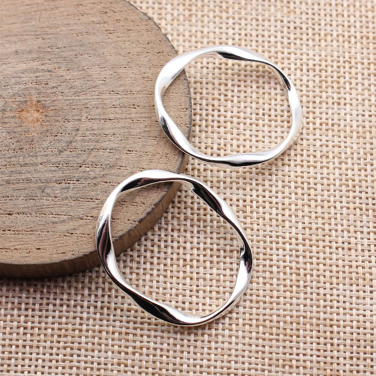 WYSIWYG 10pcs 33x27mm 5 Colors Irregular Hollow Twisted Geometric Elliptical Circle Charms For DIY Jewelry Making image 4