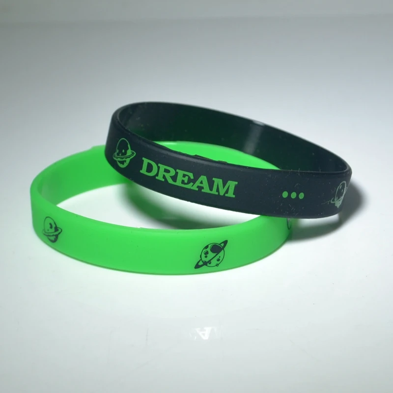 96x Saturn Planet Silicone Bracelet with DREAM Wristband Space-Themed Gift Anime Game stylish Fashion Jewelry Accessories