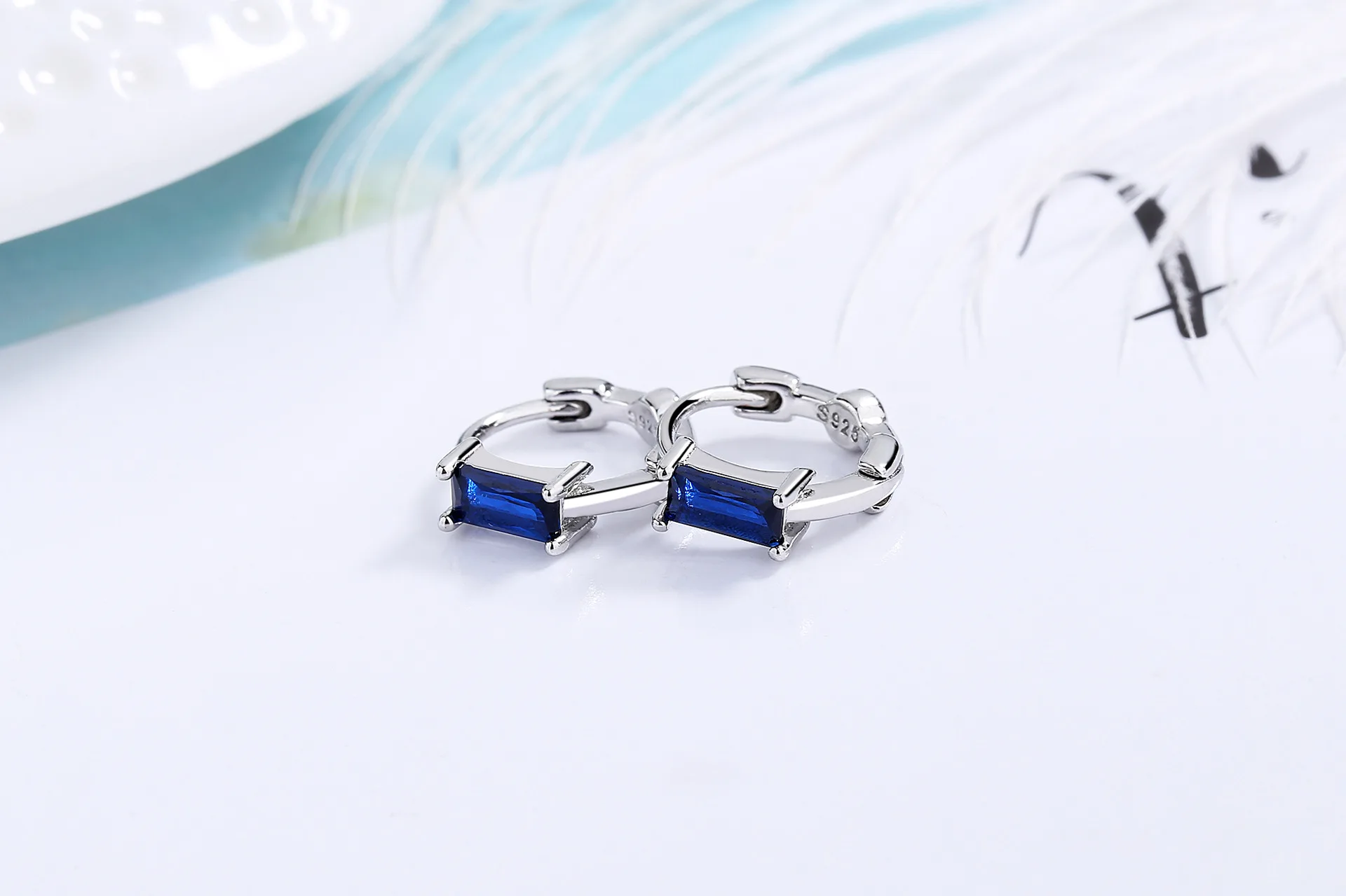 Huggies Earrings Purple white Green Blue Red Square Heart Silver Color Small Hoop Earrings for Women Girls Wedding Jewelry