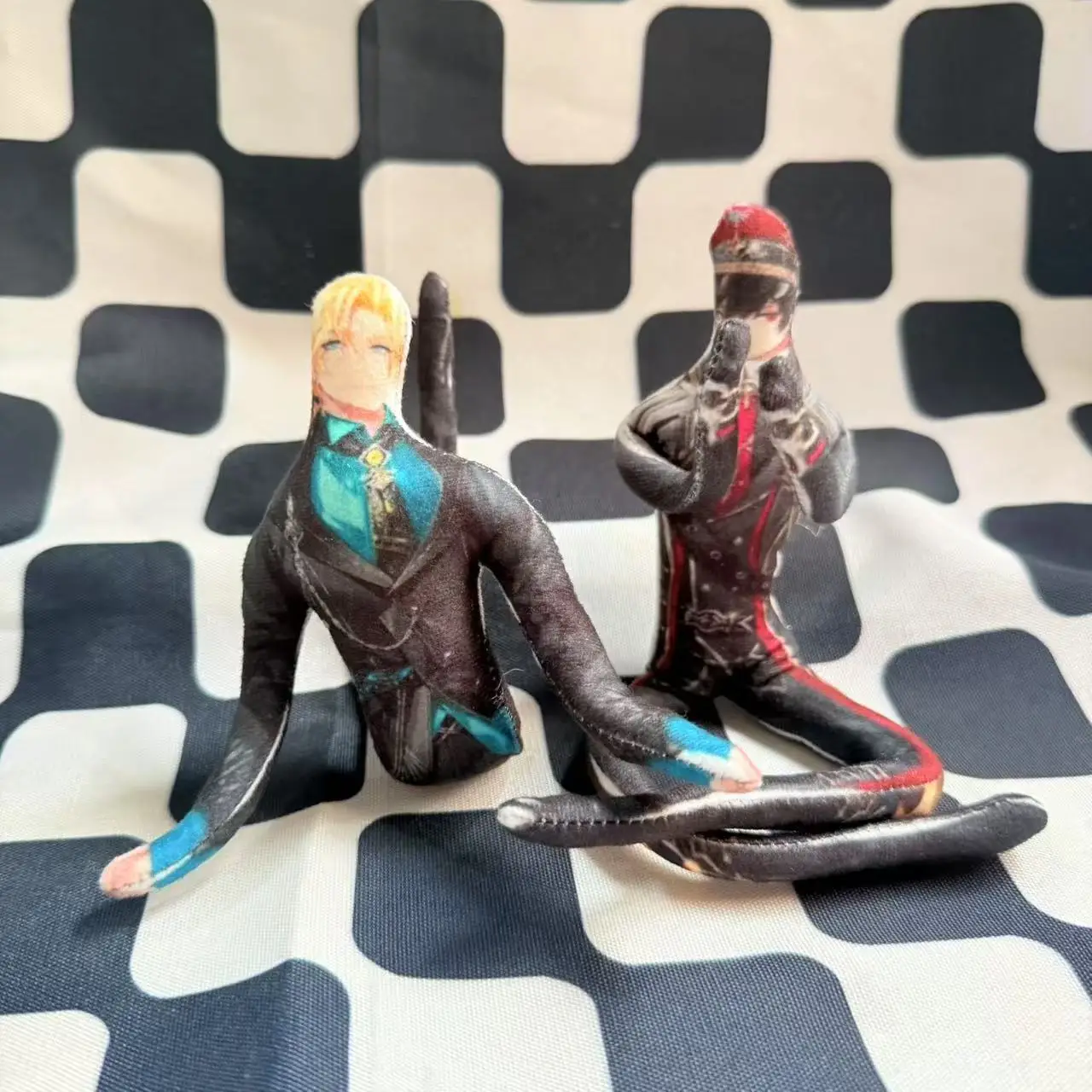 

Ein A Painter's Travels Through Time, аниме, косплей, мягкие куклы, подвижный абстрактный корпус, проволочный скелет, реквизит на Хэллоуин