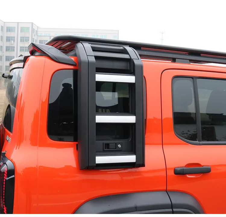 2025 New Car Upgrade Accessories Aluminum Foldable Side Ladder Climbing Ladder Telescopic Tailladder for GWM Tank 300