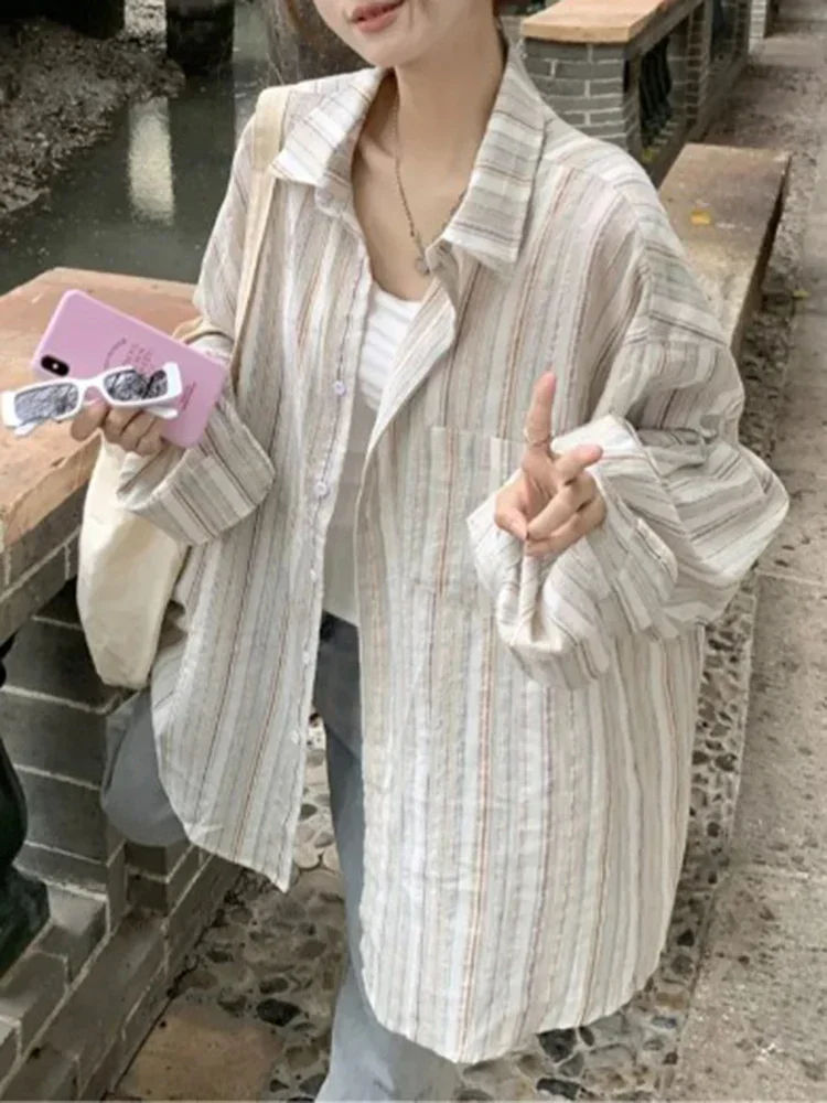 الكورية أزياء القطن الكتان فضفاضة المناسب المرأة طويلة الأكمام قميص الحماية من الشمس الربيع كسول نمط الرجعية المرأة قميص مخطط