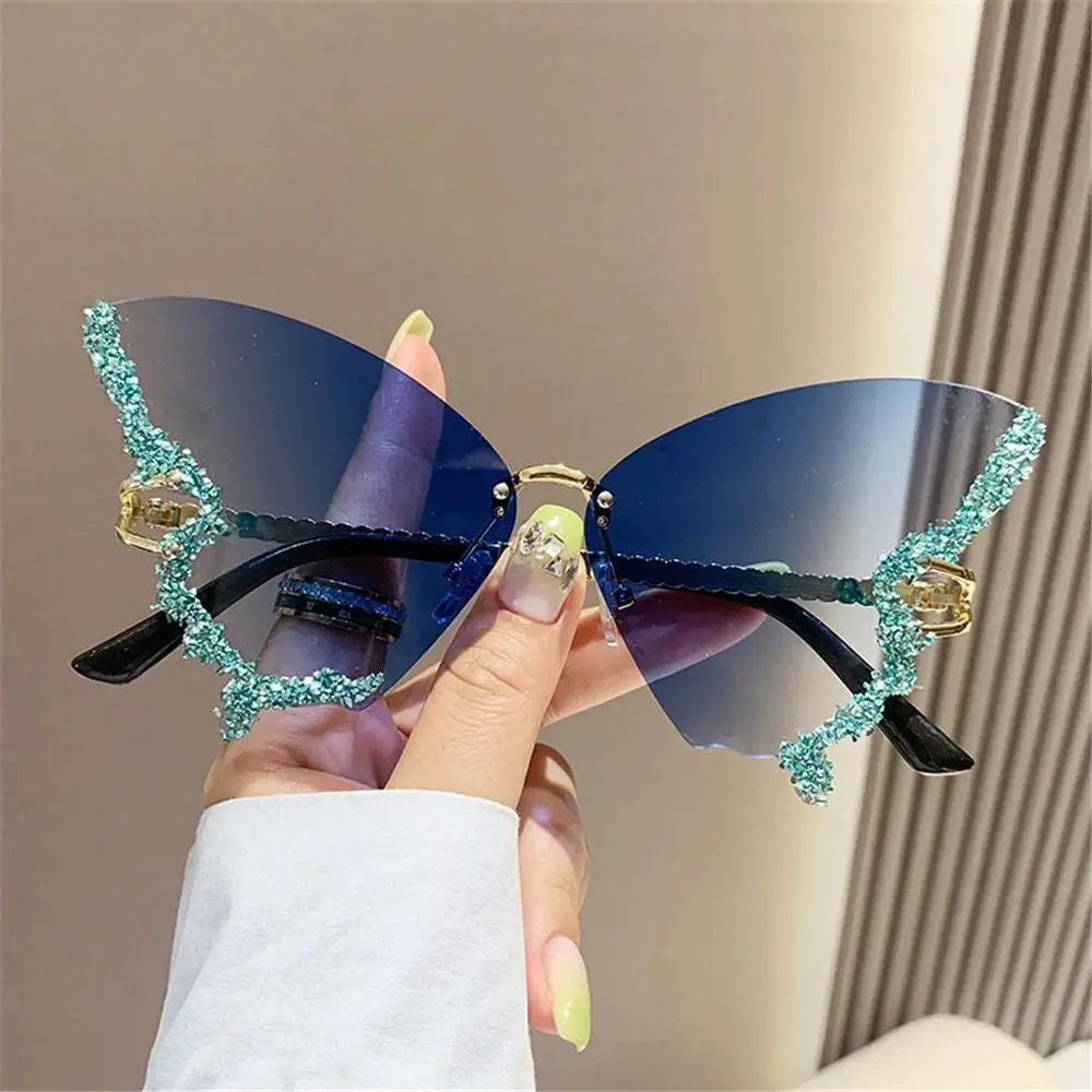 

Luxury Y2K Eyewear Oversized Ladies Shades Bling Sun Glasses Butterfly Sunglasses Purple Sunglasses for Women