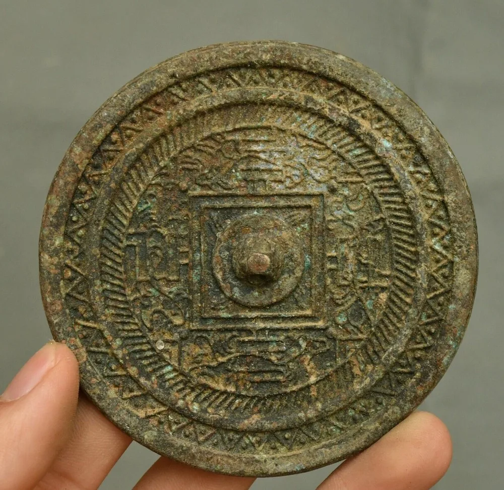 

9Cm rare Chinese old bronze ware war Han Dynasty Palace Feng Shui bronze mirror - Brass animal sculpture