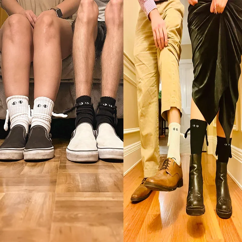 1/2 Paar lustige magnetische Paarsocken – Hand-in-Hand-Design, einfarbige Cartoon-Socken für Erwachsene, Urlaubsparty-Geschenke – Detail 6