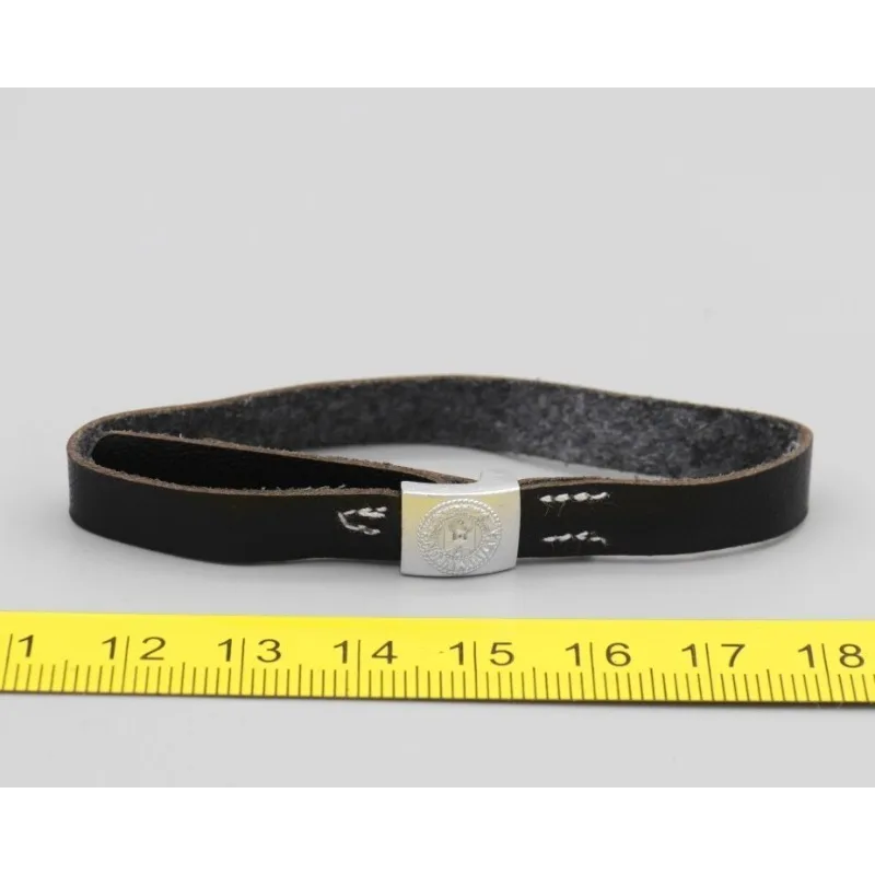 

Модель ремня UD9041 в масштабе 1/6 для 12-дюймовой фигурки солдата-танкогренадера