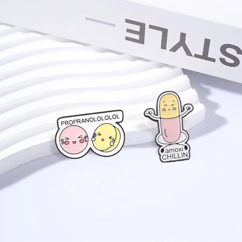 Amoxi Chillin Capsule & Propranolololol Anxious Pills Badge Medical Humor Pill Enamel Pin Fashion Bag Lapel Badge Jewelry Gifts