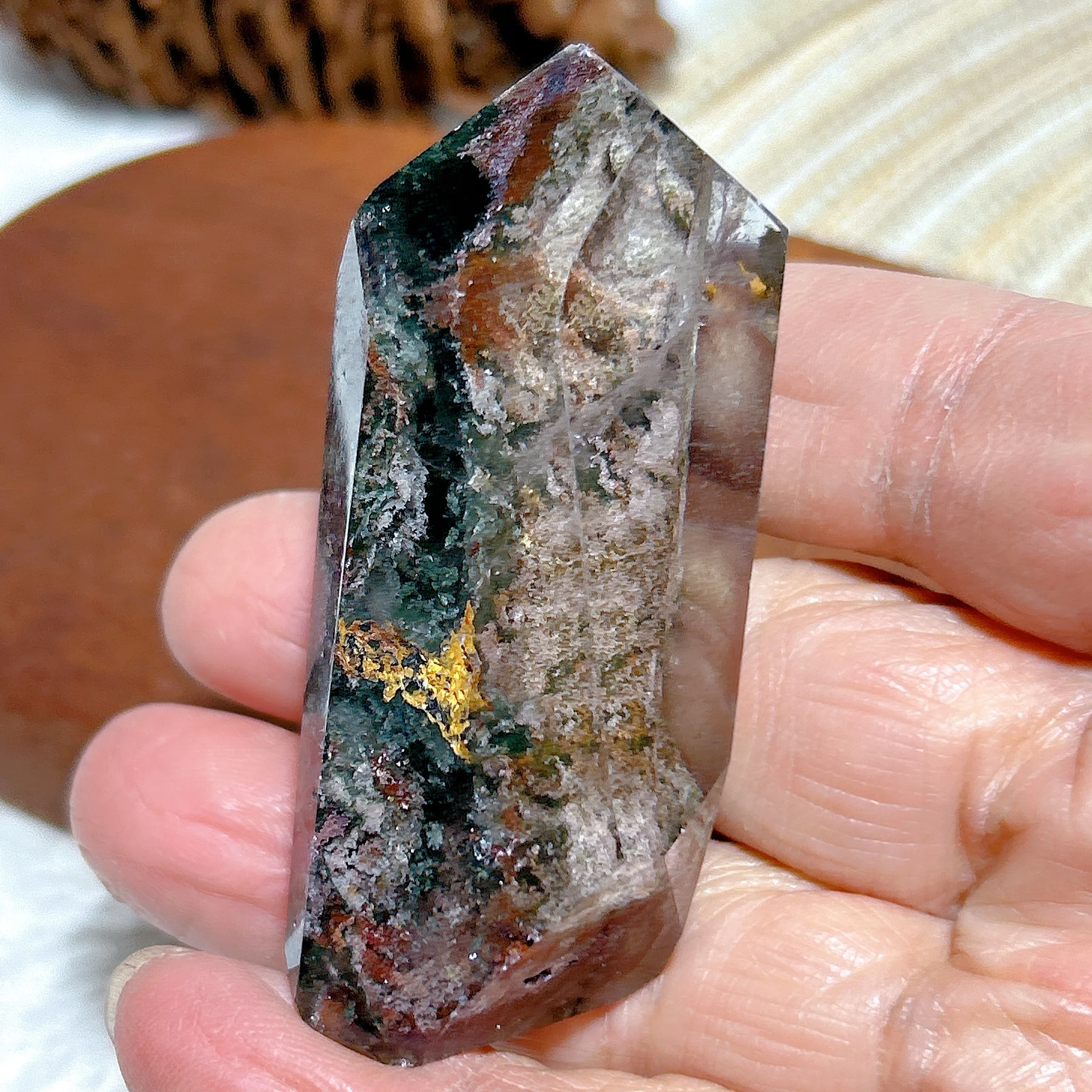 

Healing High Quality Natural Crystals Brazil Rainbow Garden Quartz Free Form Gemstone Home Decorations Mineral Energy Gift