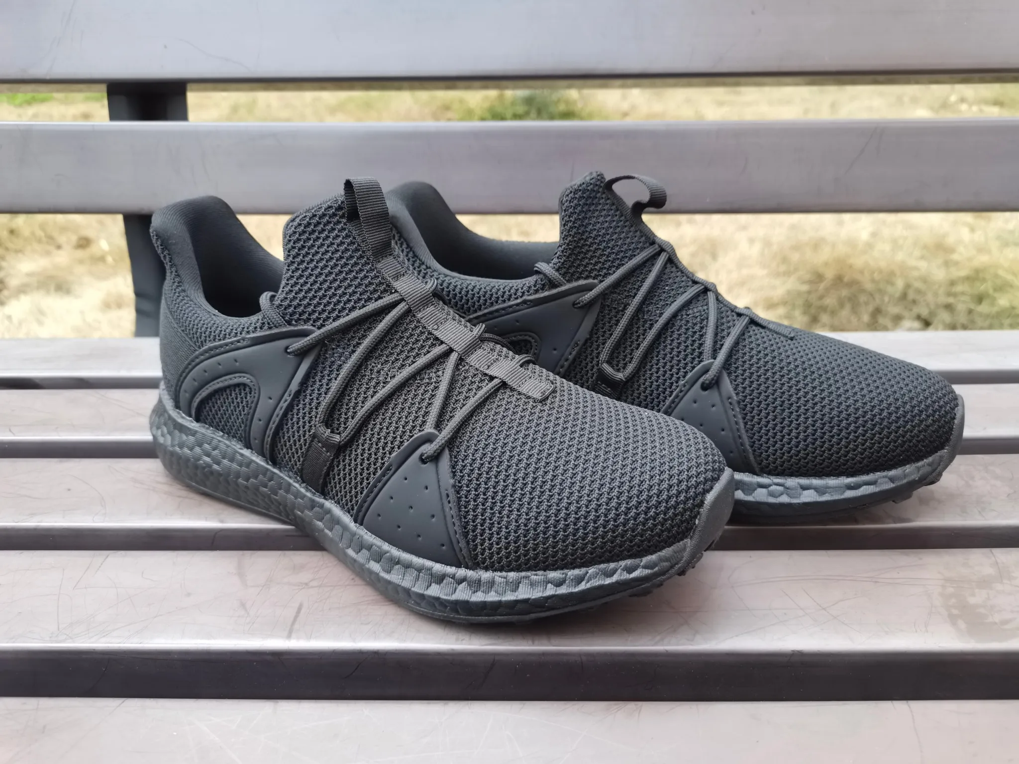 new-style-men's-training-shoes-ultra-light-breathable-black-rubber-shoes-outdoor-camping-travel-gear-military-fan-goods