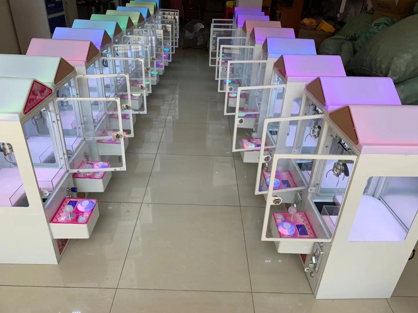 

Plush Crane Vending Machines Commercial Custom Claw Toy Grabber Flashing Led Lights Sound Effect Fun Game Center Doll Machine