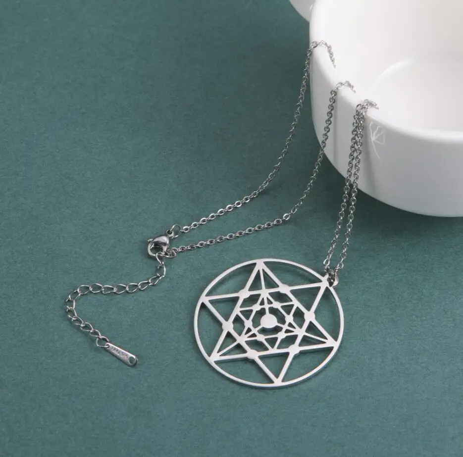 

1PC Star of David Necklace for Men Women Six-pointed Star Stainless Steel Pendant Necklaces Vintage Jewelry F1502