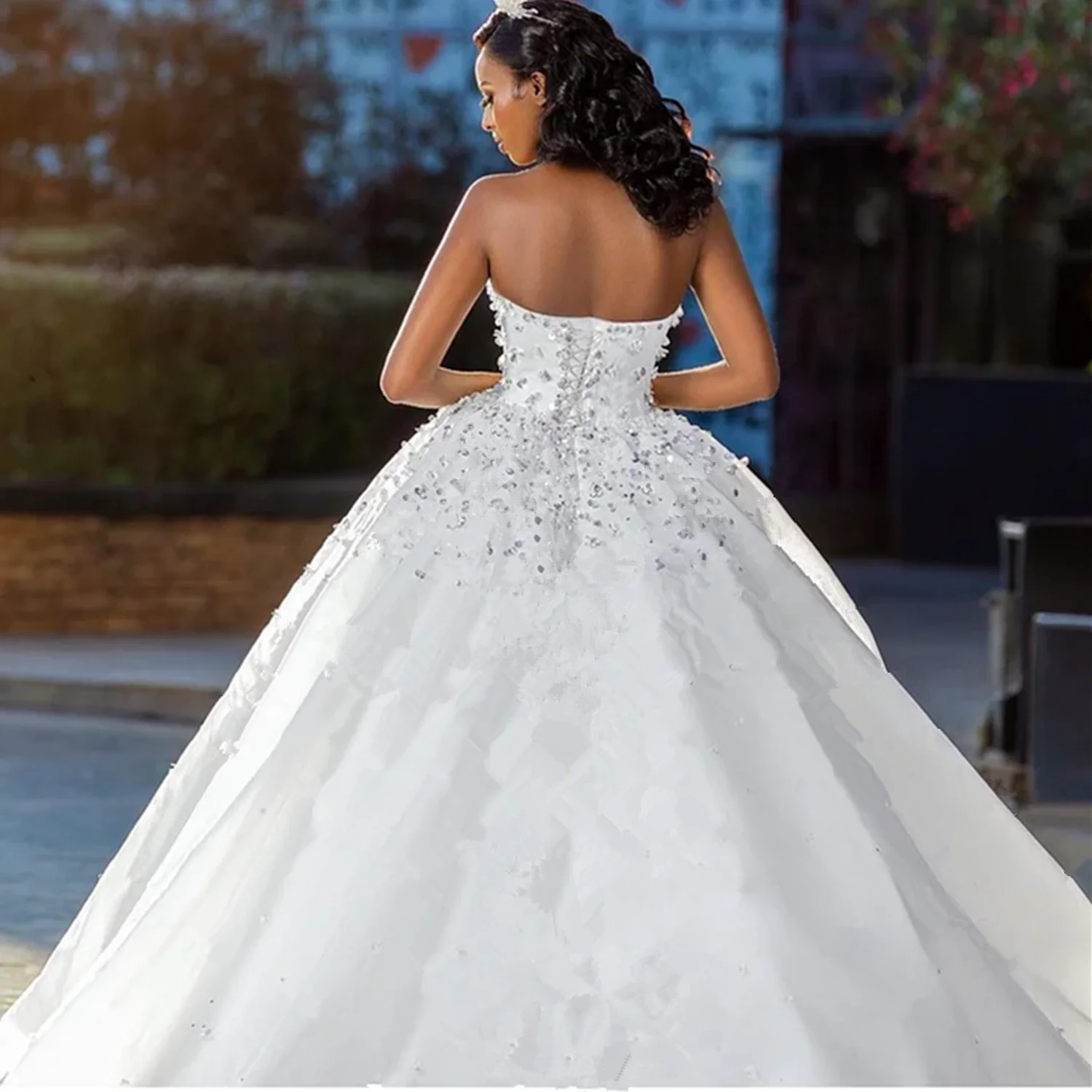 تخصيص الحبيب سباركلي بلورات الخرز فستان الزفاف Vestidos De Novia مشد الظهر الساتان Ballgown ثوب الزفاف