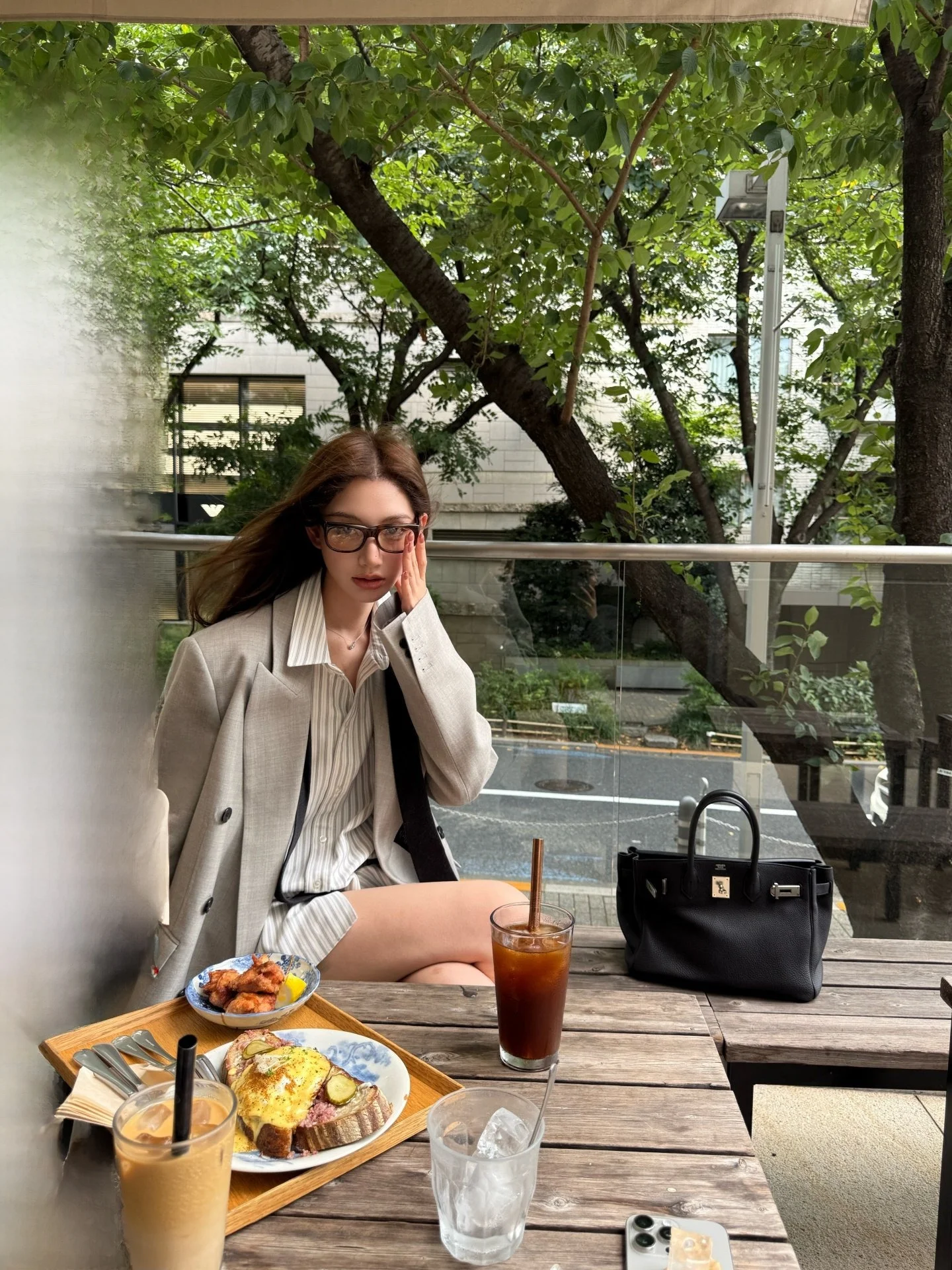 

Женский двубортный пиджак Yangzifan Ys с широкими плечами, отложным воротником, асимметричным подолом и длинными рукавами для осеннего сезона